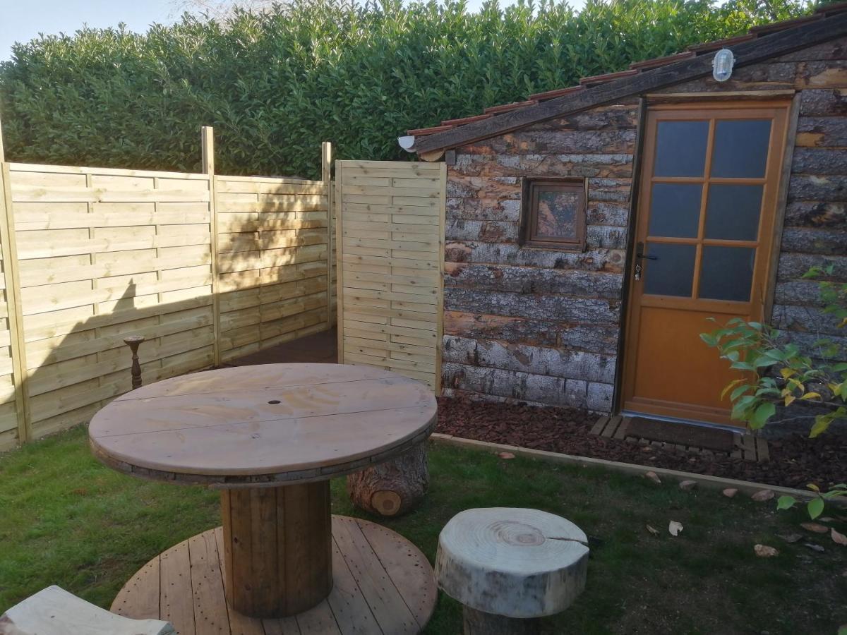 Patrice Et Chrstel Cabane En Bois Chatuzange-le-Goubet Exterior photo